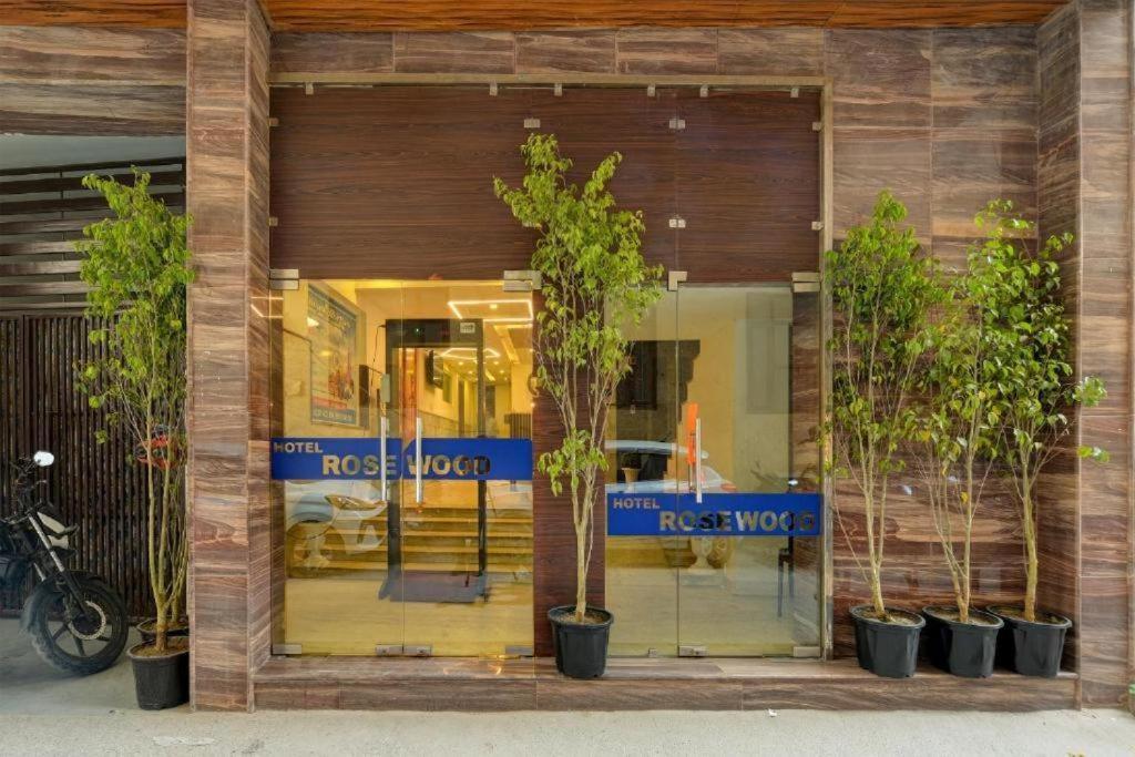 Hotel Rosewood Near Delhi Airport Nowe Delhi Zewnętrze zdjęcie